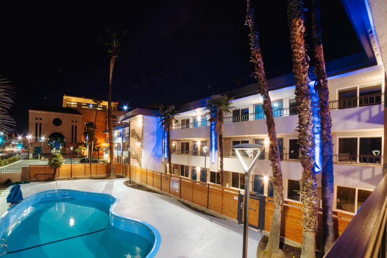 Studio 6 Suites Stockton, Ca Waterfront Exterior photo